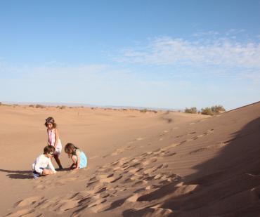 Voyage en famille à petit prix dans le désert marocain